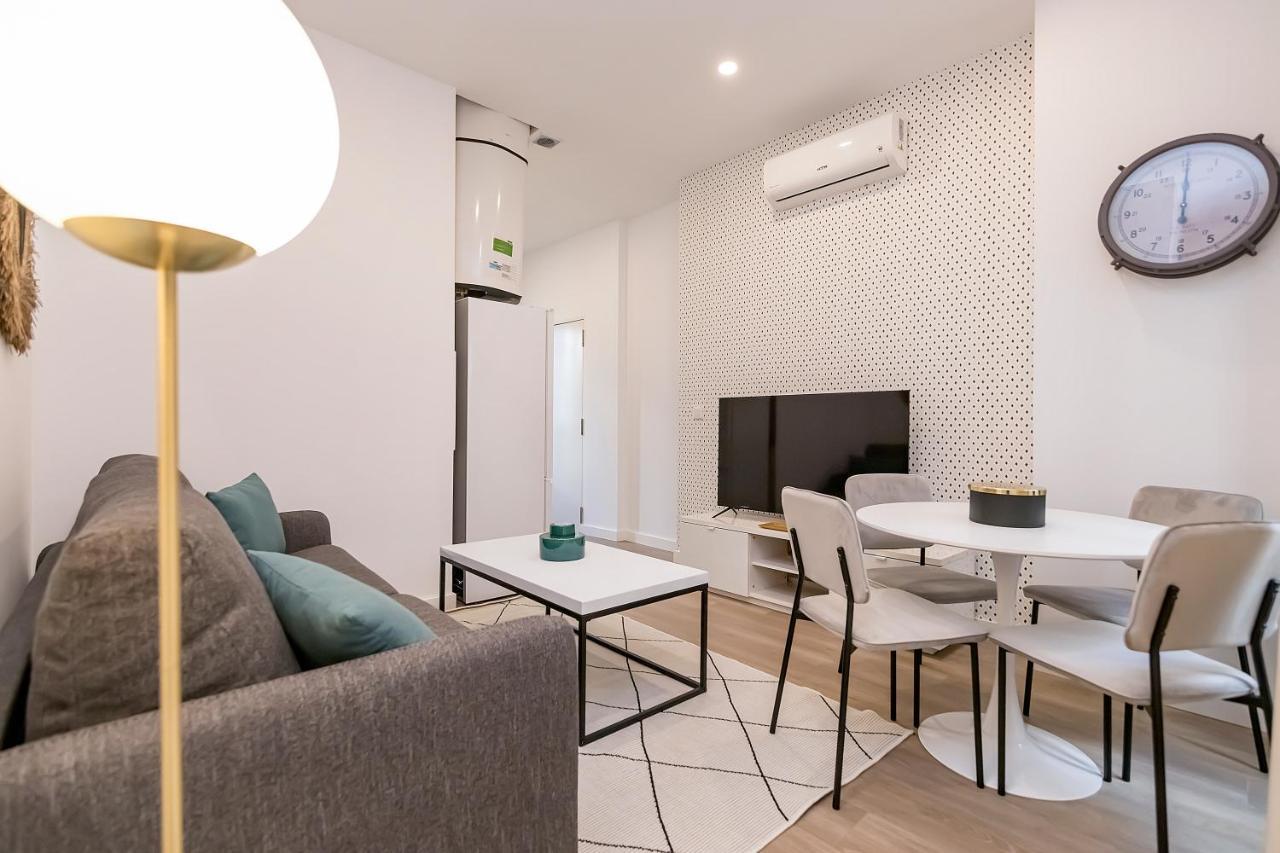 Bhost - Regina V Lägenhet Córdoba Exteriör bild